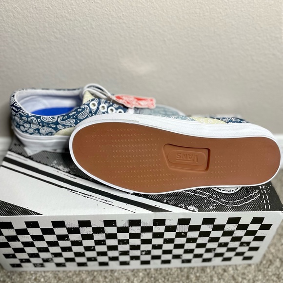 Vans Ultra Cush Sneakers in Paisley - Picture 5 of 7